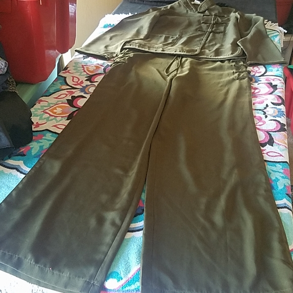 Jade Jade Jade 2 piece set - Picture 1 of 8